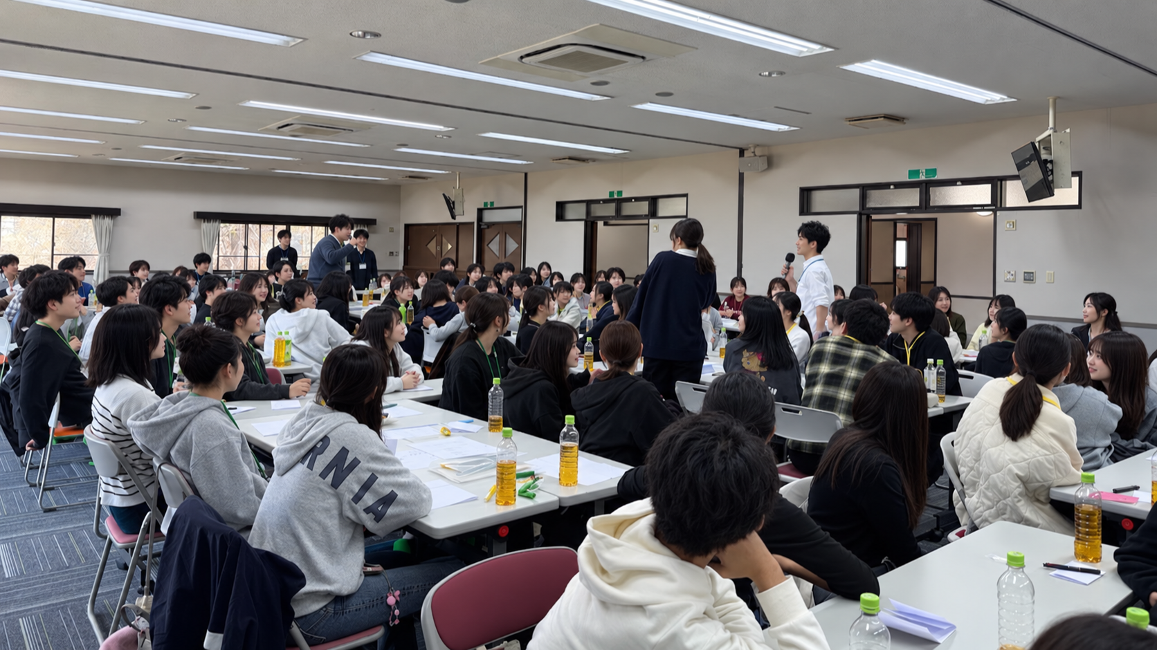 4月の入職時研修の様子(人物の顔をAIで加工)